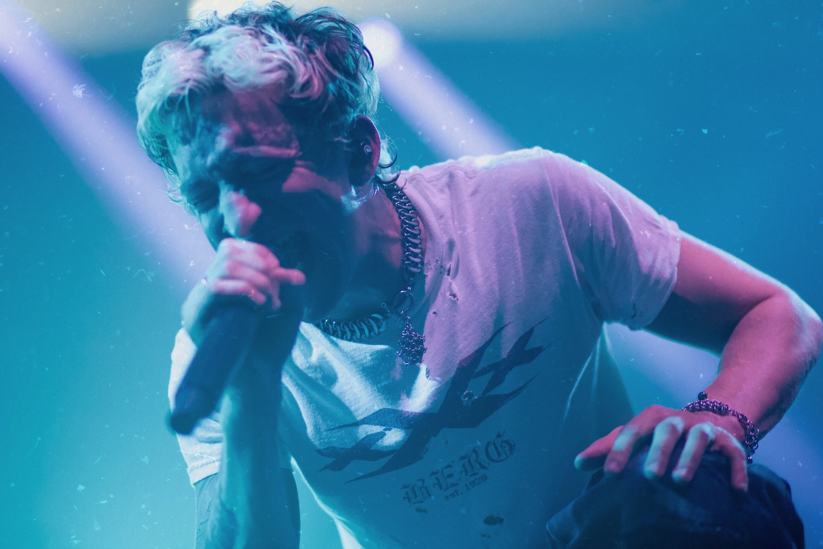 Concert | Ashen