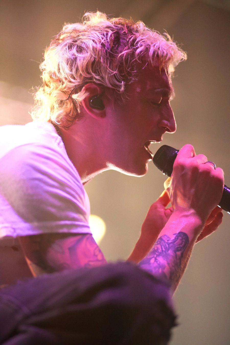 Concert | Ashen