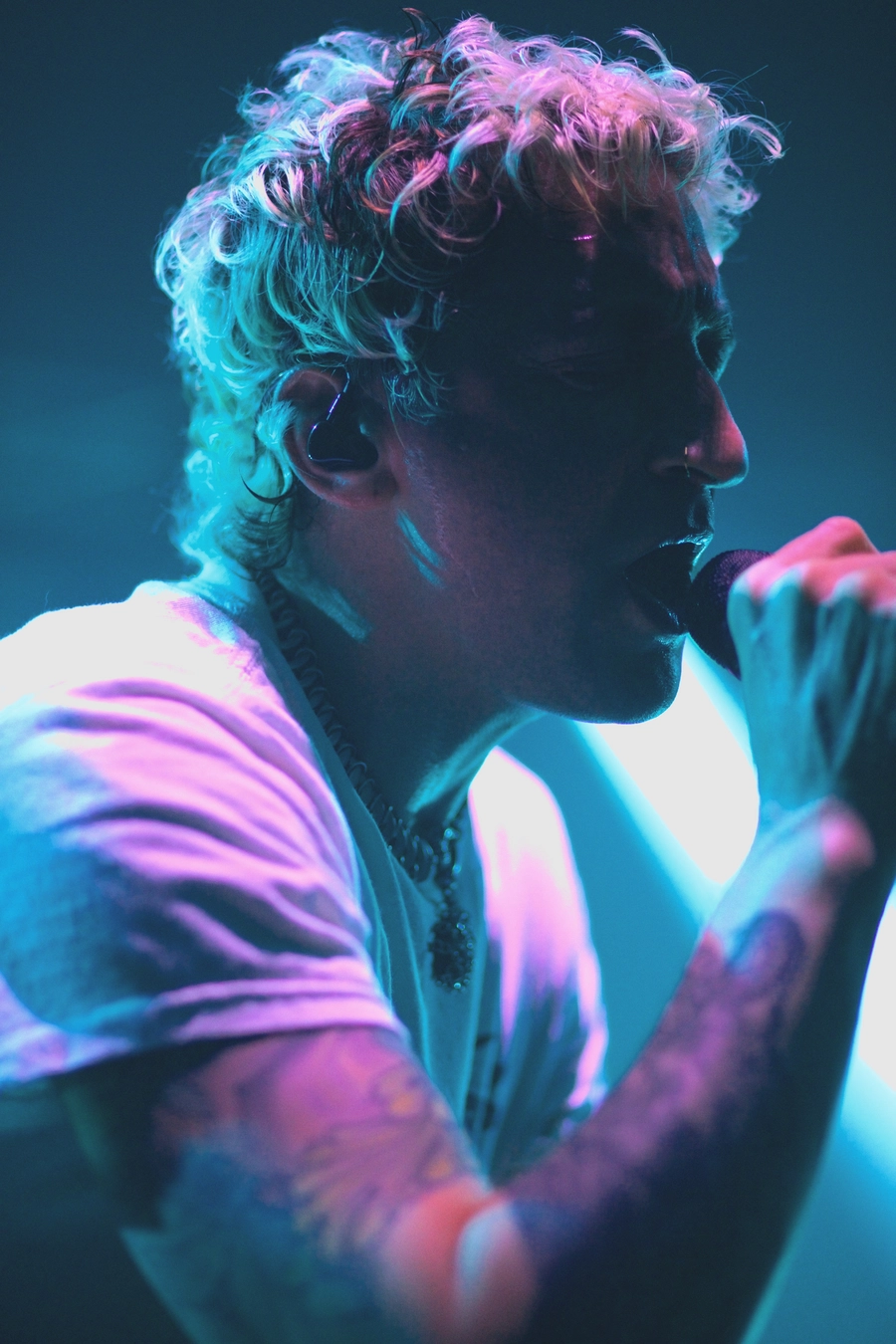 Concert | Ashen