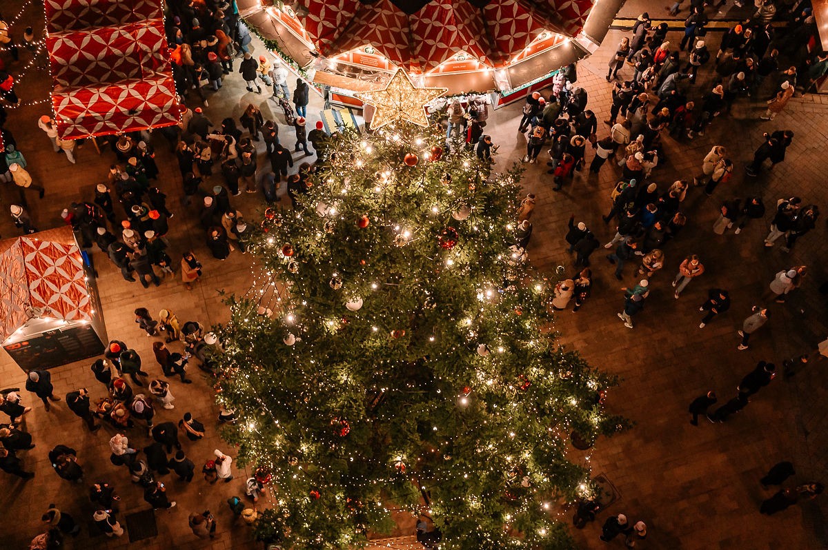 bratislava-vianoce-stromcek.jpg