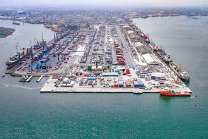port-lagos-1-l.jpg