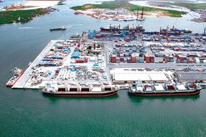 port-lagos-4-l.jpg