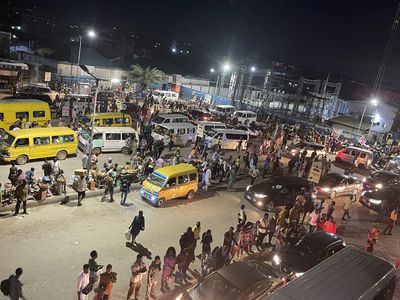 iyana oworo bus stop.jpeg