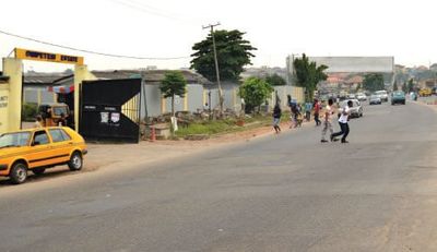 Mangoro-bus-stop.jpg