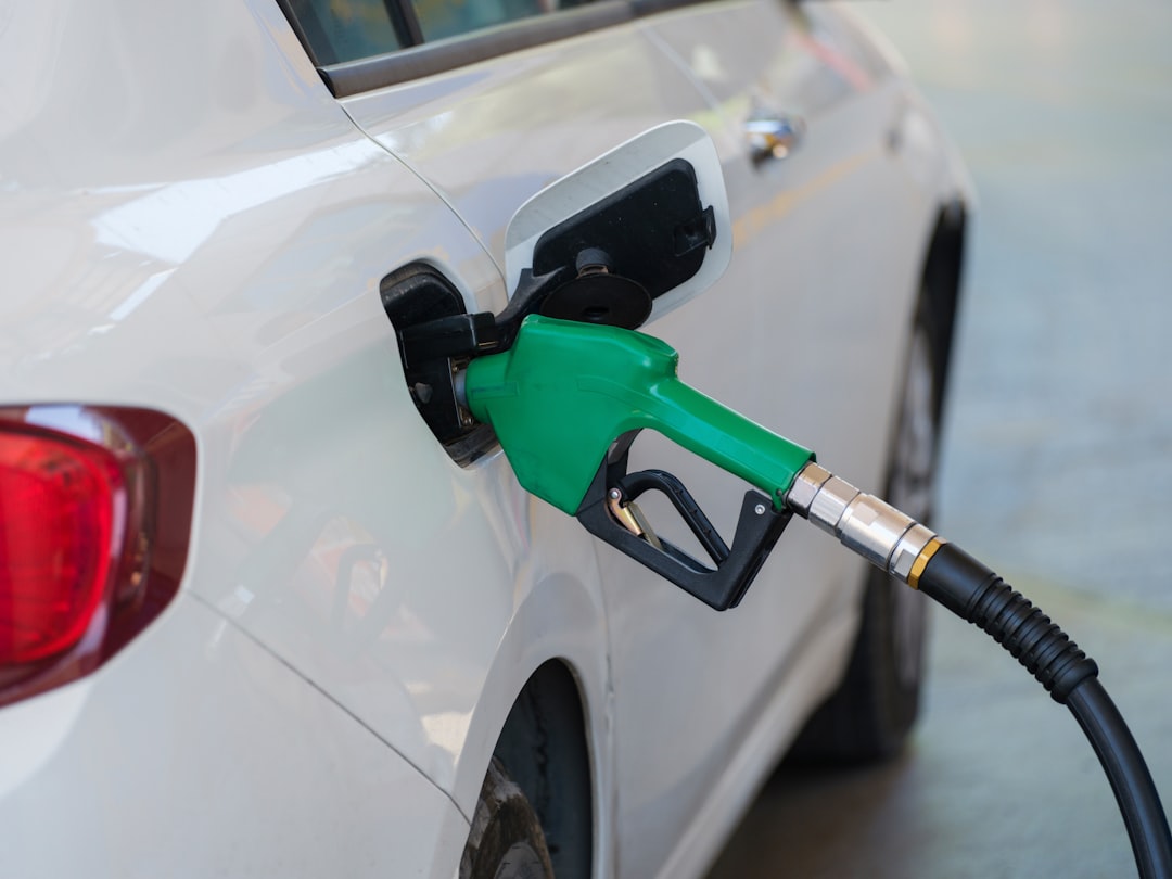 CBN Forecasts Petrol Price at N950 Per Litre in 2026, Cites Exchange Rate, Oil Price
