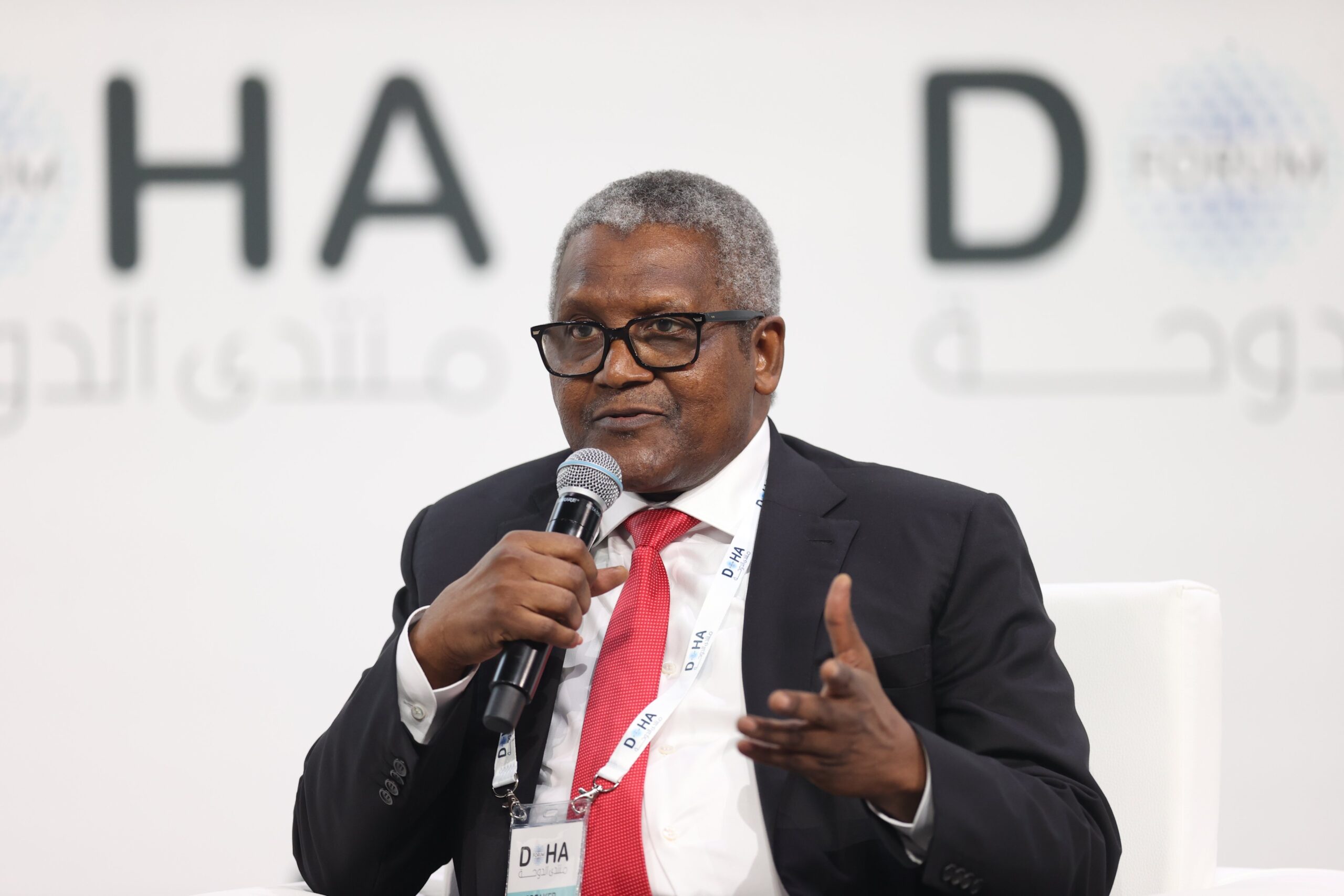 Dangote Projects Naira Could Strengthen to N1,100/$ on FG Policies