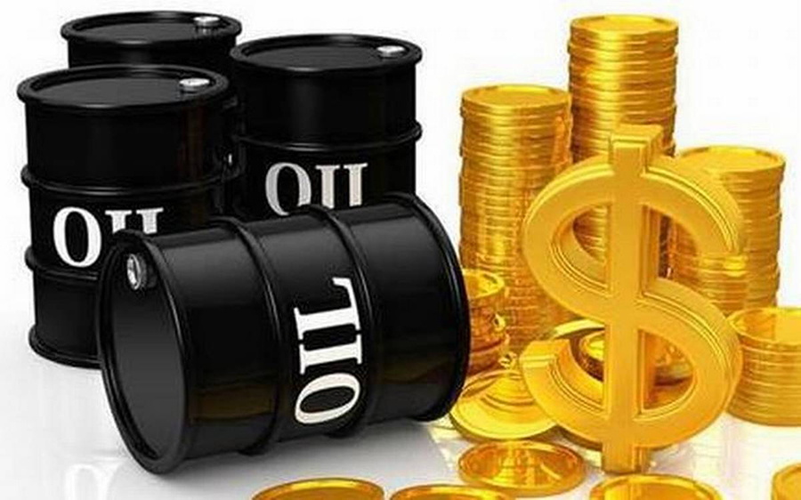 Oil Prices Surge Towards Largest Weekly Gain Since 2020 Amidst US-Iran Conflict