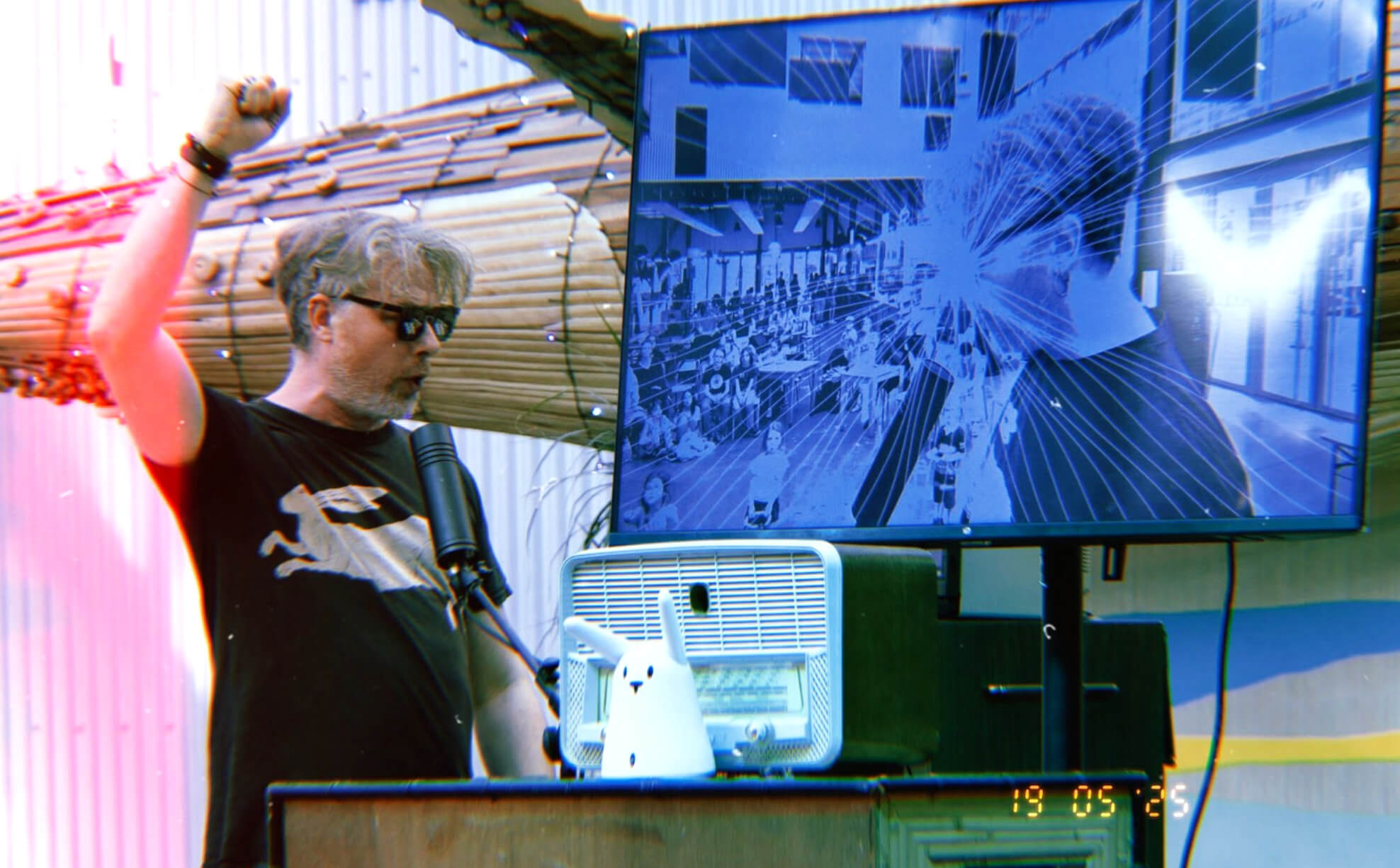 Mon Lap-1 & the useless machines 2