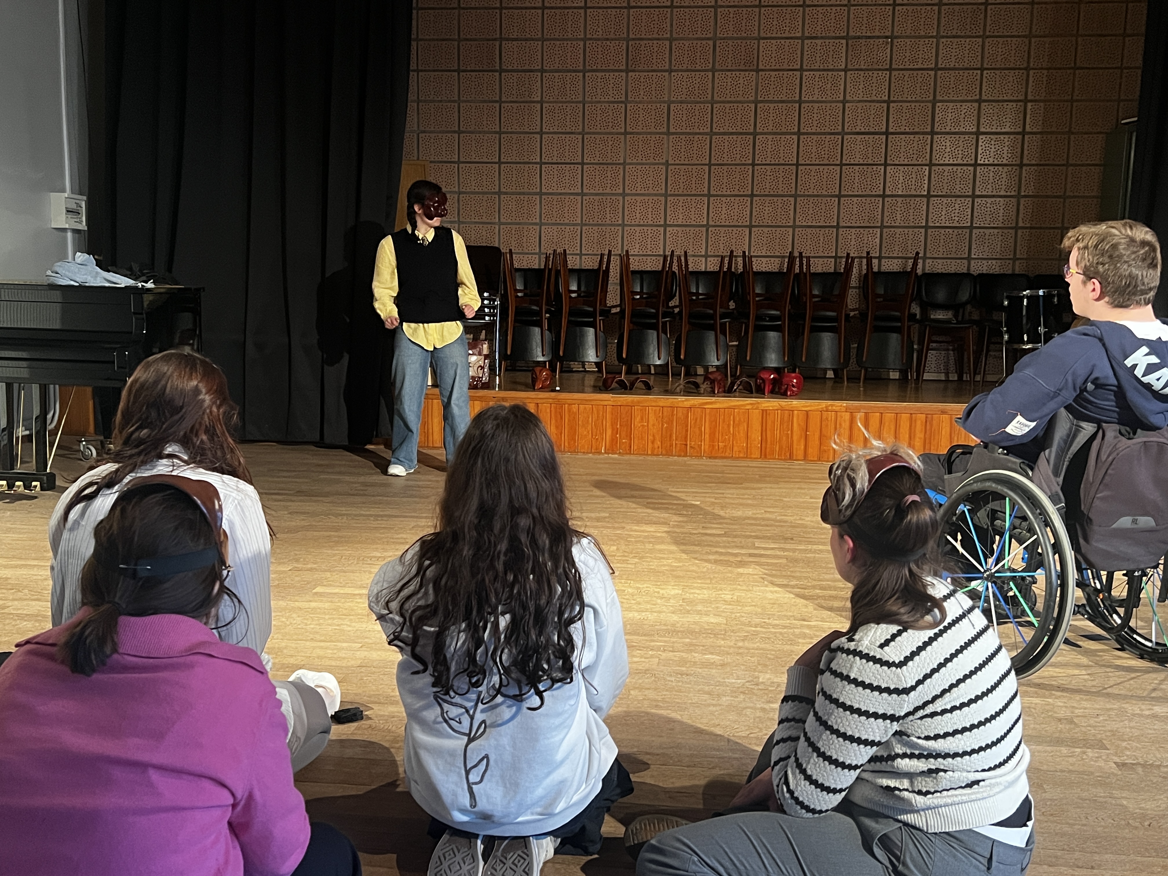 Montreurs de Masques 8