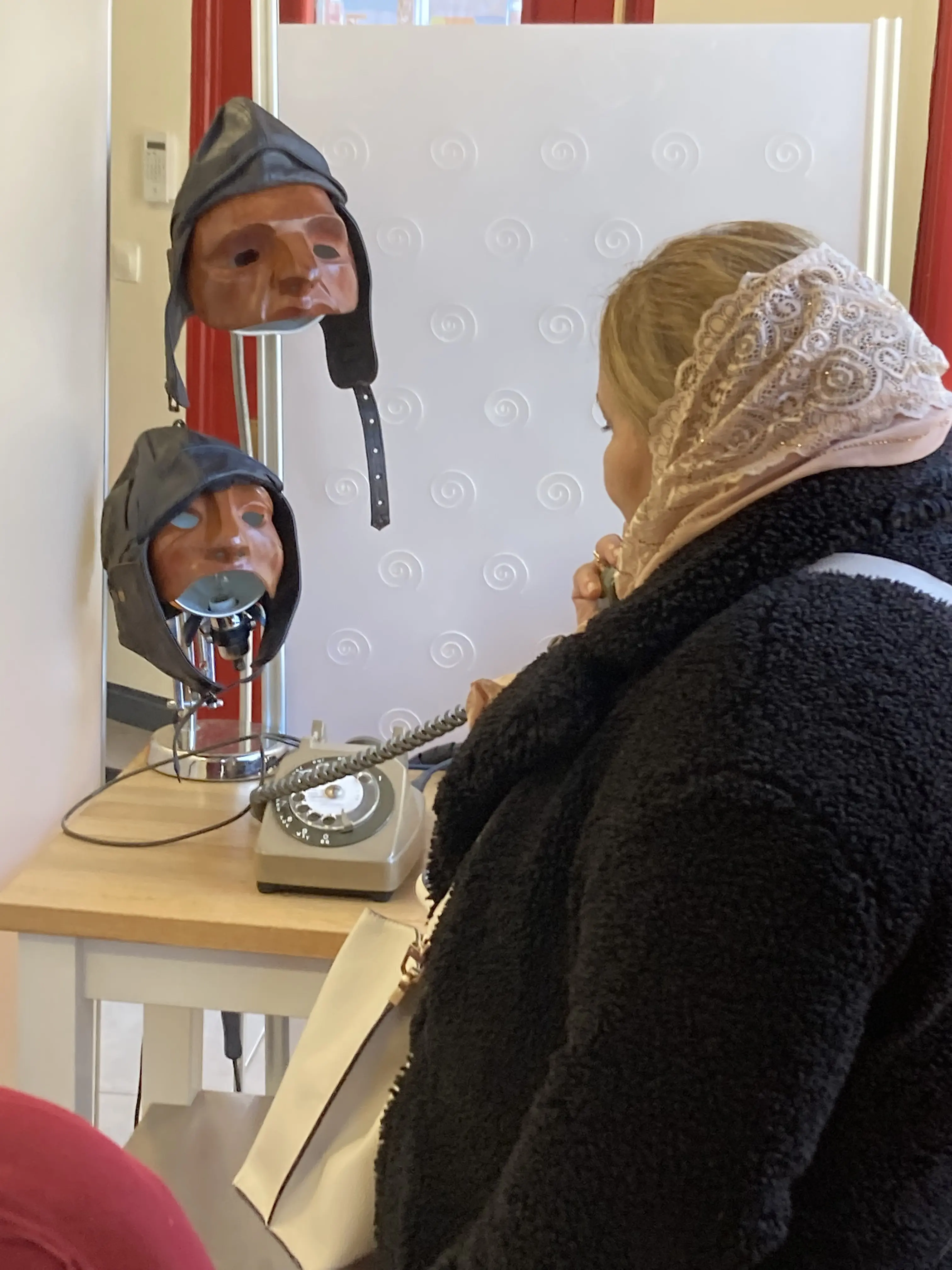 Bakélite Singer – image 8 sur 9