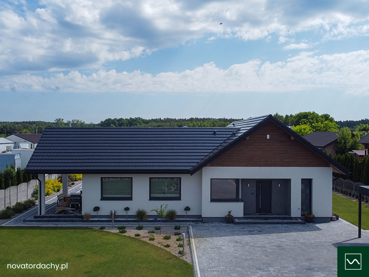 Minimalistyczny dach płaski: Dachówka ceramiczna Meyer-Holsen Piano