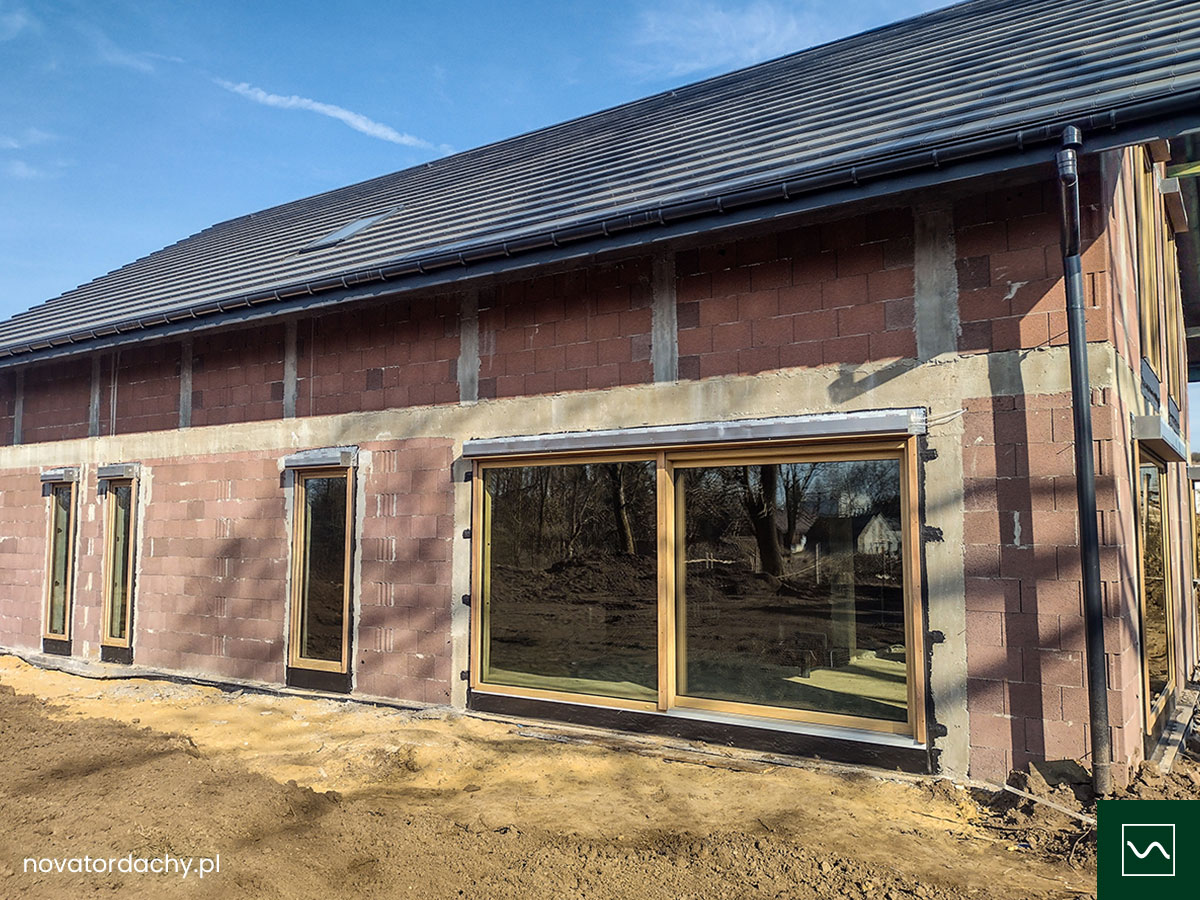 Przeszklenia vetrexMotion Max 450 cm, stolarka Vetrex Dąb Coriander Super Matt i rolety Portos Turner Oak