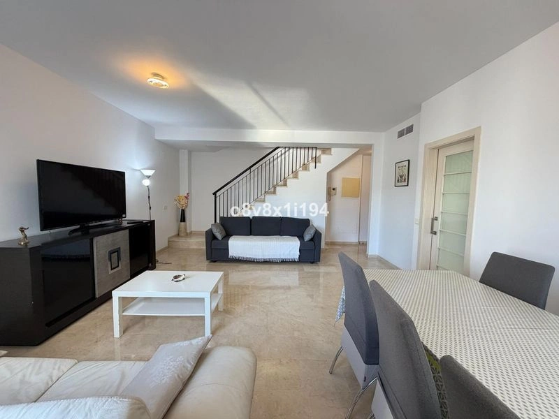 Golf Resort Duplex with Sea Views, Estepona — image 12