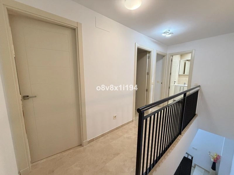 Golf Resort Duplex with Sea Views, Estepona — image 14