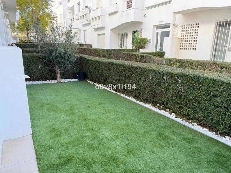 Golf Resort Duplex with Sea Views, Estepona — image 16