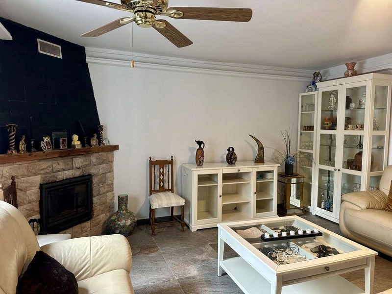 Three Floors of Andalusian Calm for €247,000 — image 5