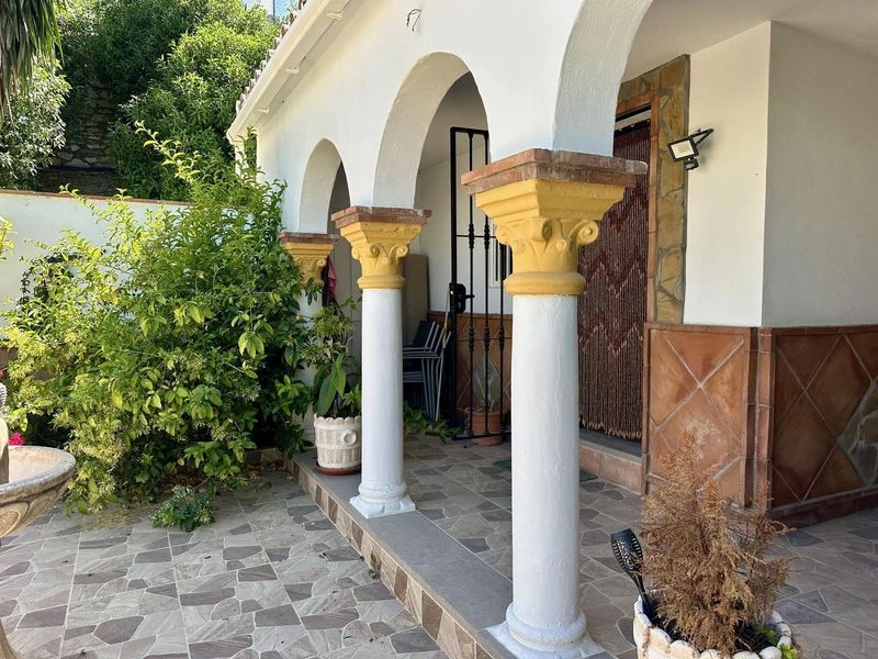 Three Floors of Andalusian Calm for €247,000 — image 39