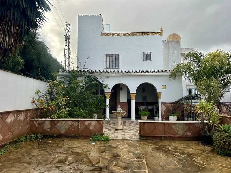 Three Floors of Andalusian Calm for €247,000 — image 40