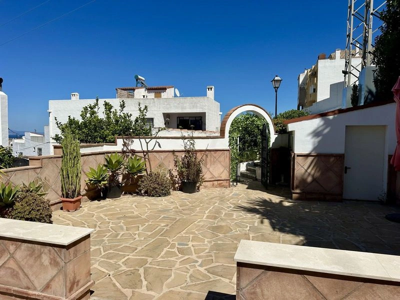 Three Floors of Andalusian Calm for €247,000 — image 43