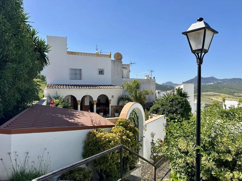 Three Floors of Andalusian Calm for €247,000 — image 46