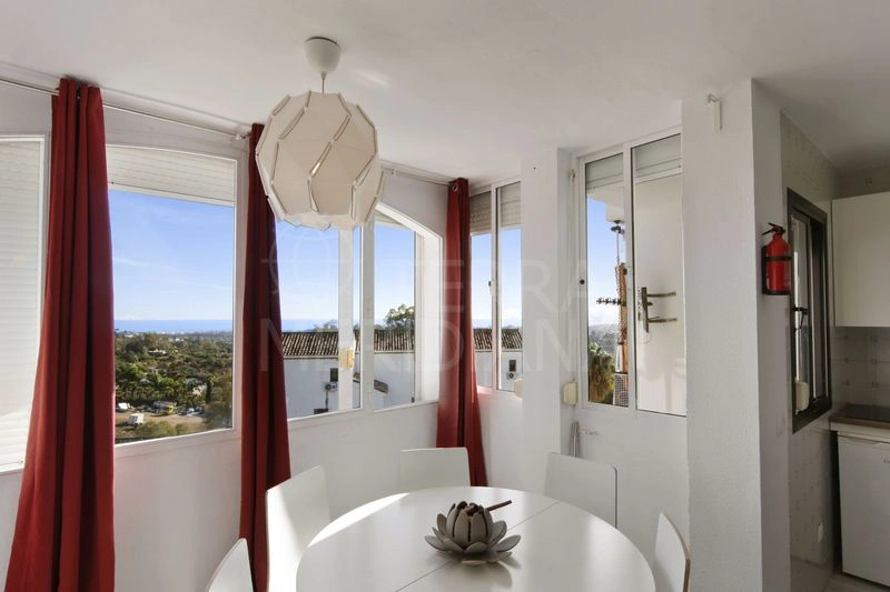 Three Sides of Light for €235,000 in Estepona — image 5