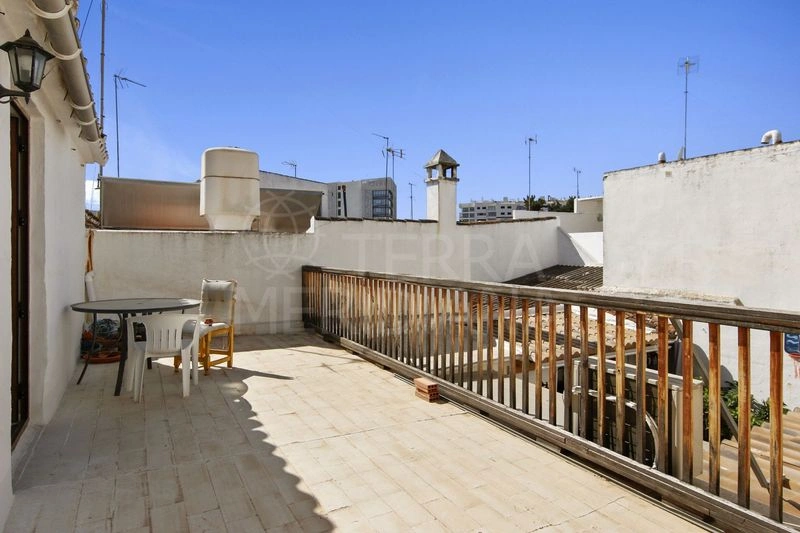 A Patio, a Pergola, and 450 Metres to the Sea — image 15