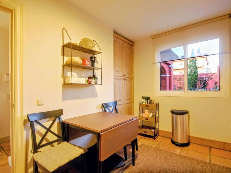 Het penthouse boven de pijnbomen voor €540.000 in Elviria — image 15