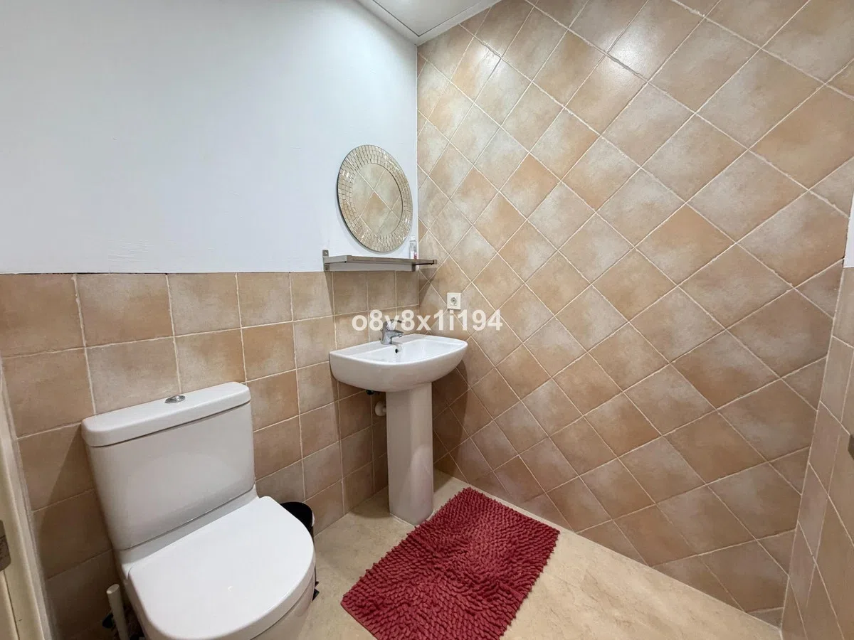 Golf Resort Duplex with Sea Views, Estepona — image 27