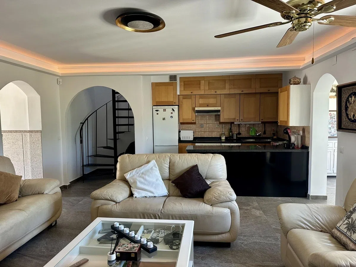 Three Floors of Andalusian Calm for €247,000 — image 7