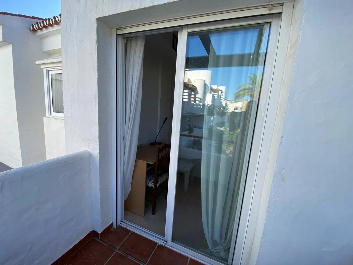 Panorama-takvåning för 320 000 € i Bel Air — image 9