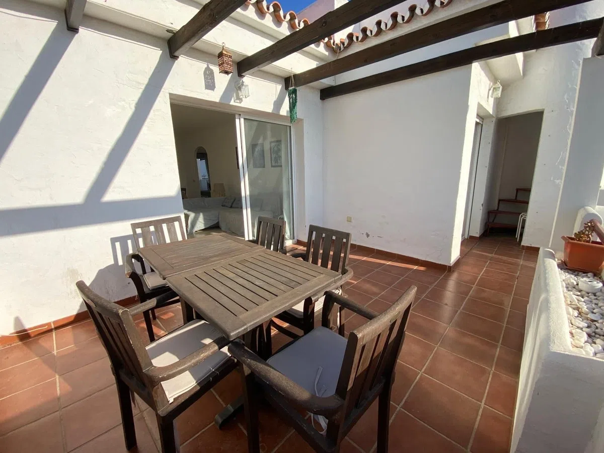 Panorama-takvåning för 320 000 € i Bel Air — image 4
