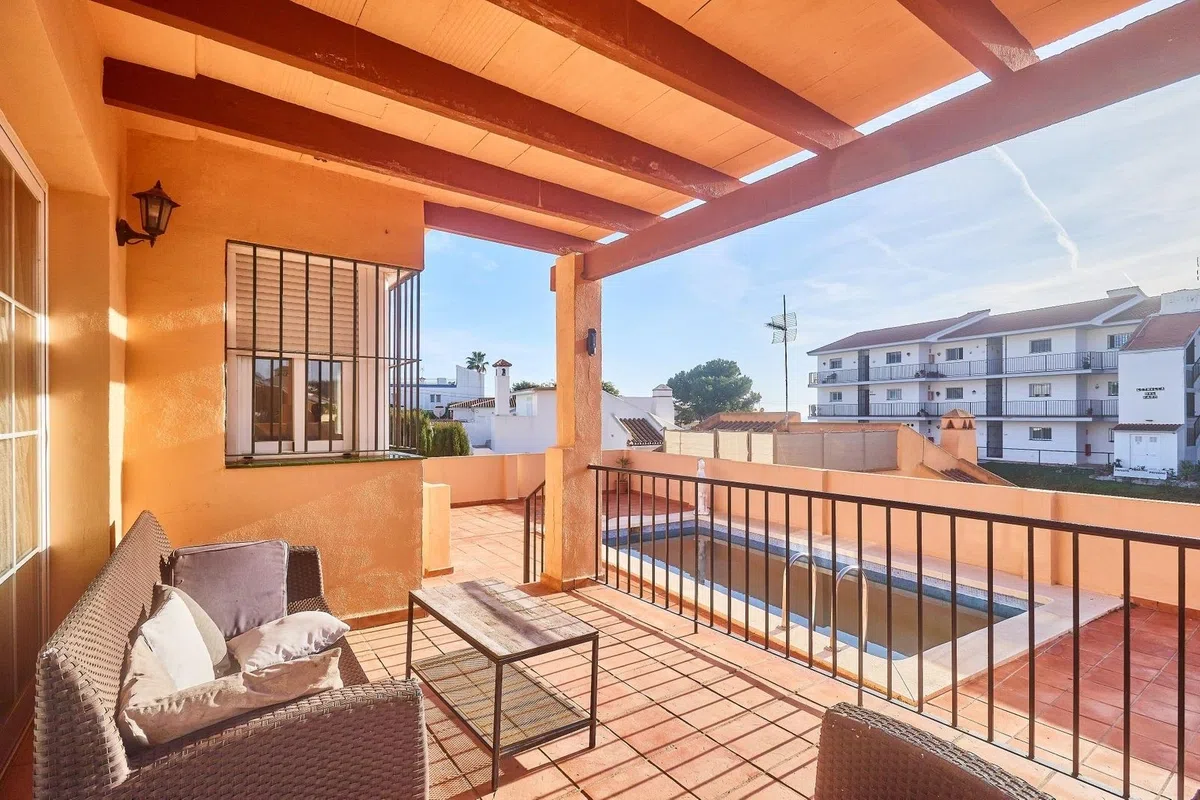 A Villa with a Secret Basement for €550,000 in El Faro — image 11