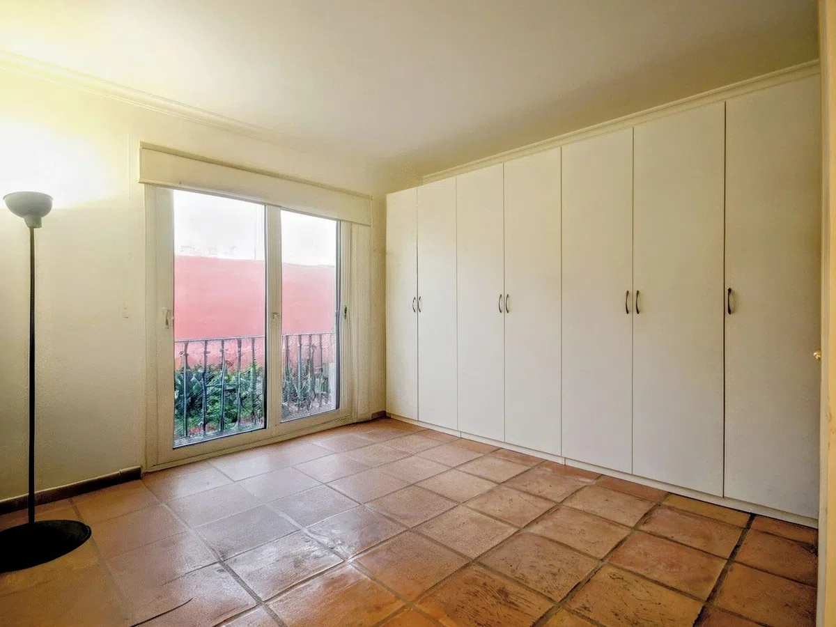Takvåningen ovanför tallarna för 540 000 € i Elviria — image 11