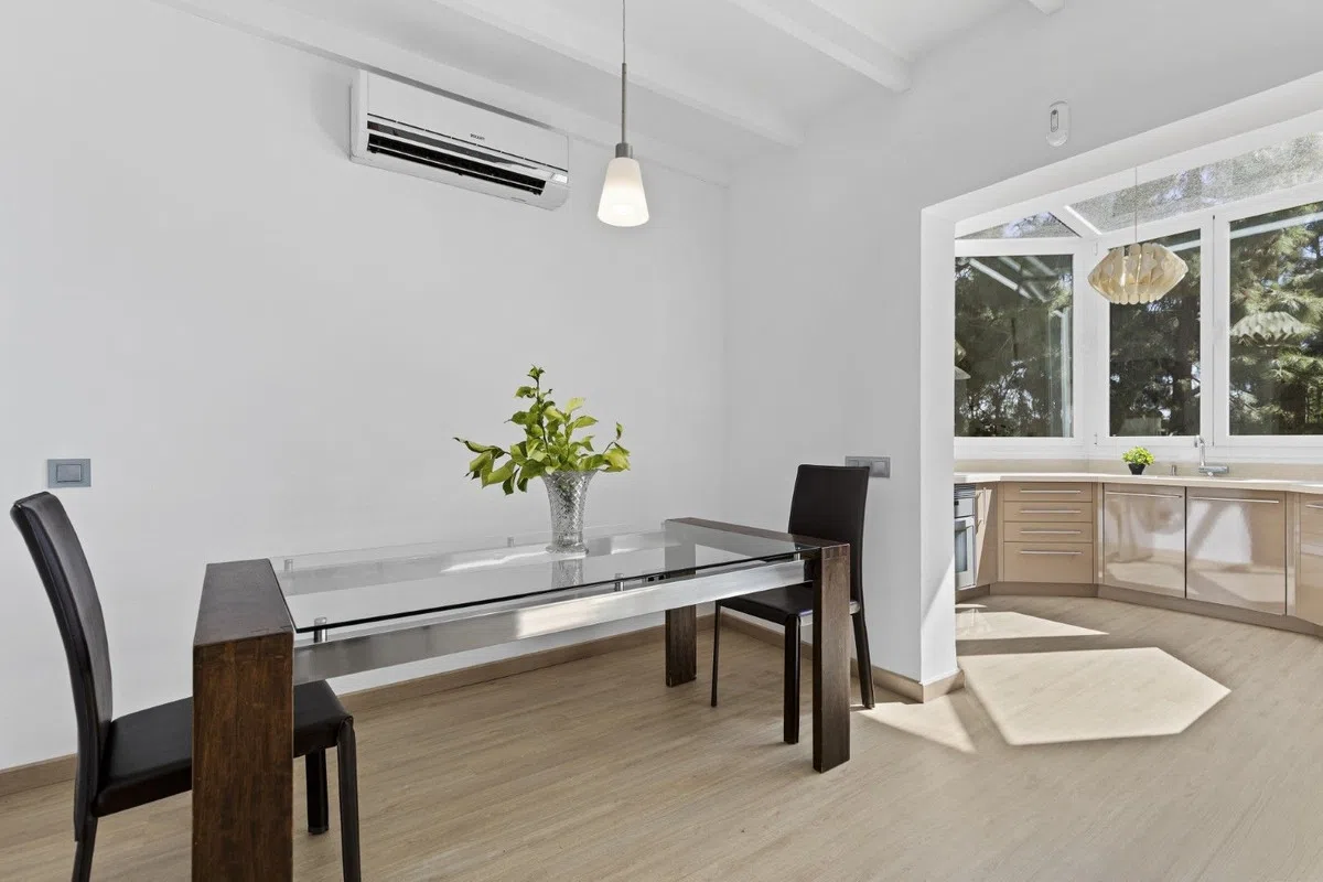 Gerenoveerd herenhuis met privézwembad in Calahonda — image 15