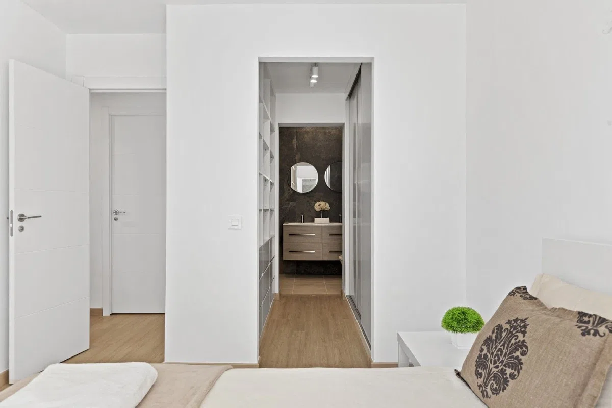 Gerenoveerd herenhuis met privézwembad in Calahonda — image 21