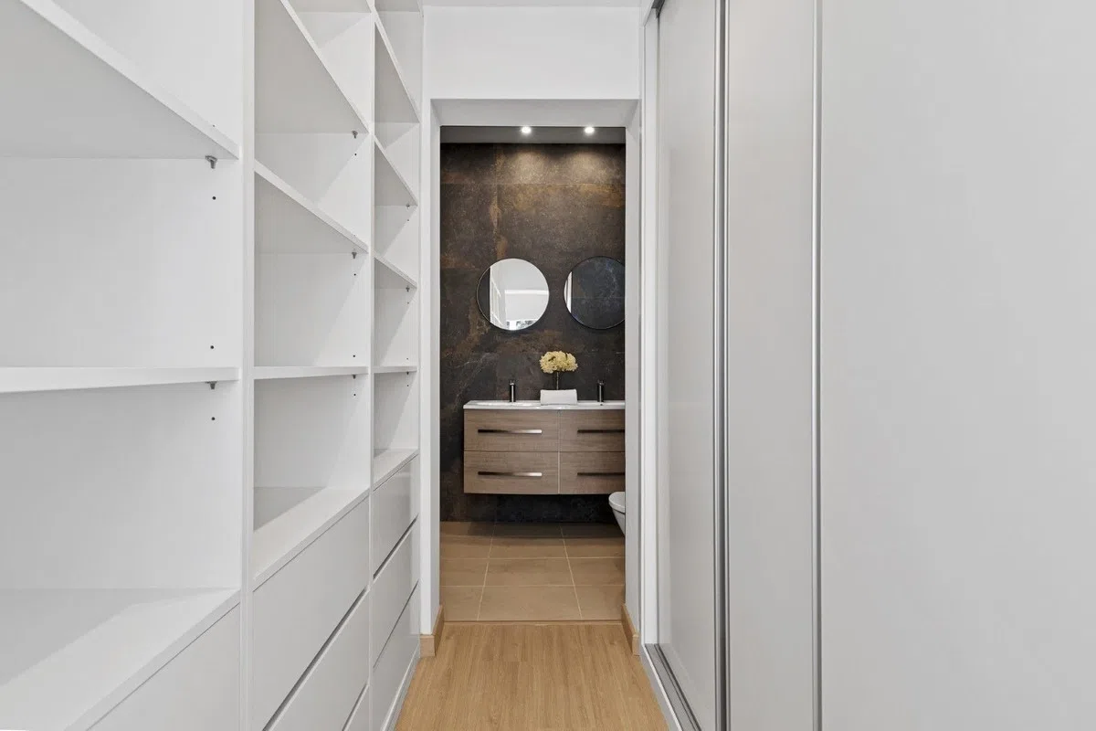 Gerenoveerd herenhuis met privézwembad in Calahonda — image 22