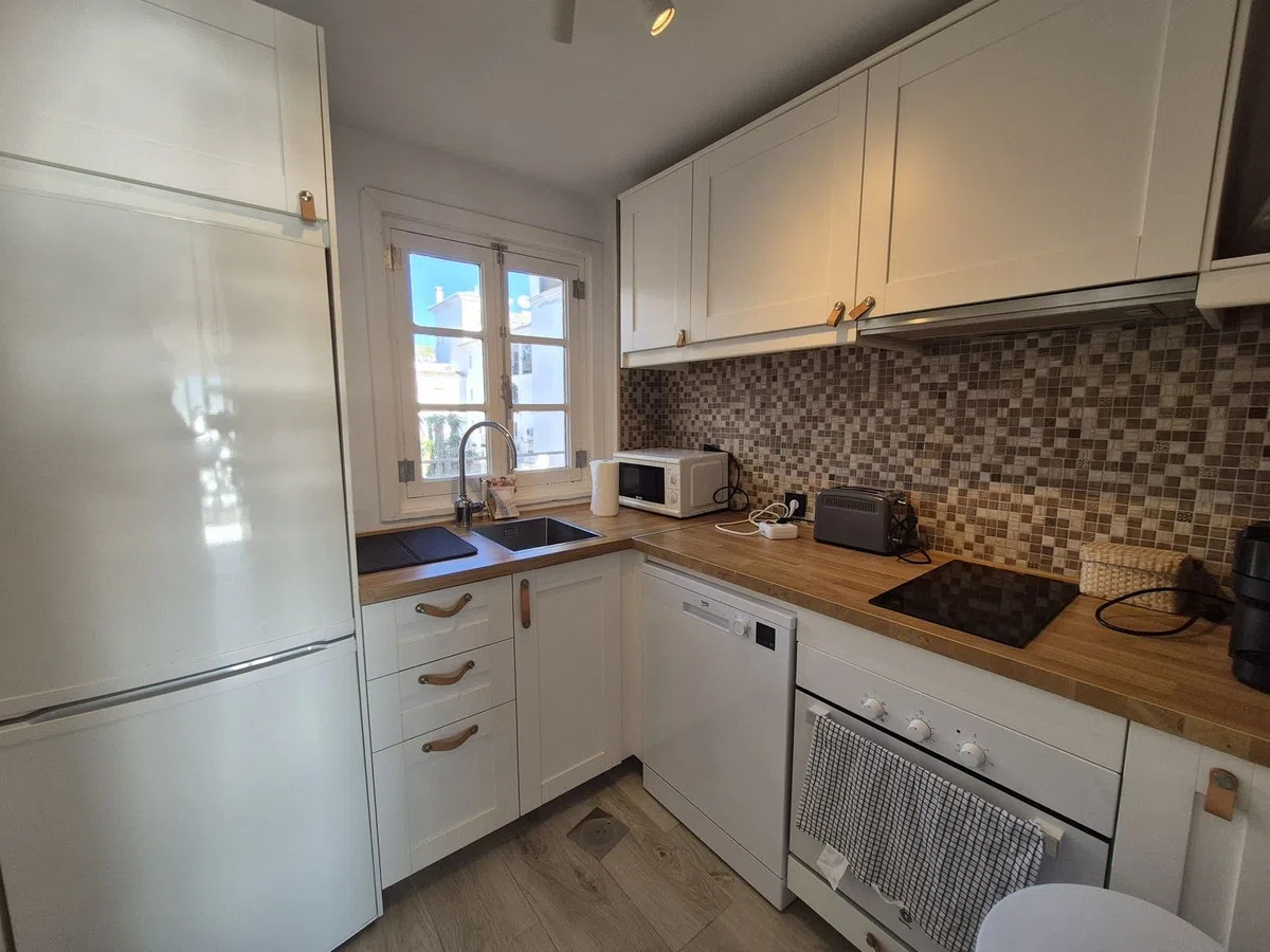 Penthouse Duplex with Marina Views and Rental Licence, La Duquesa — image 47