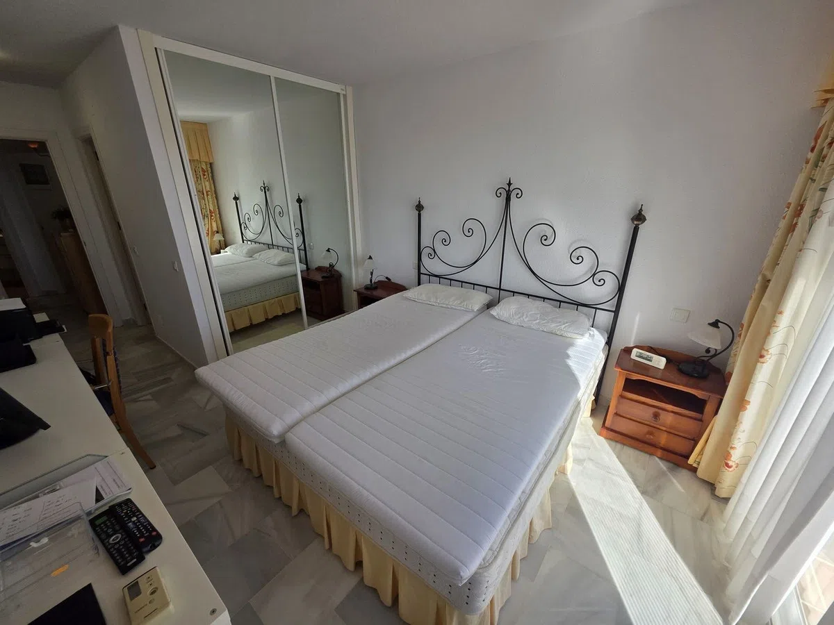 Penthouse med panoramisk havsutsikt, Calahonda — image 11