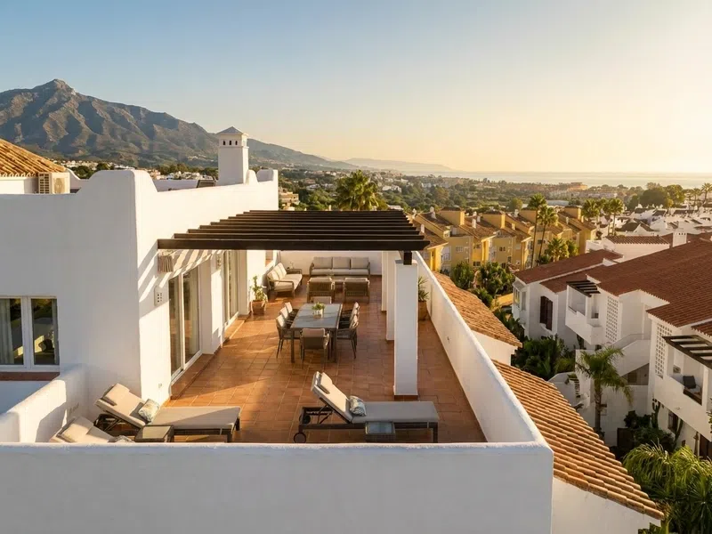A Panorama Penthouse for €320,000 in Bel Air