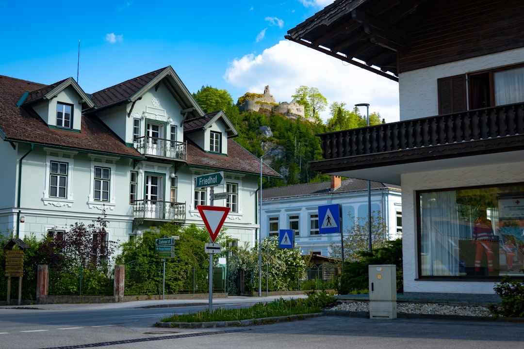 Website für Zahnärzte in Österreich: Selbstzahler für Ästhetik gewinnen – ÖZÄK-konform