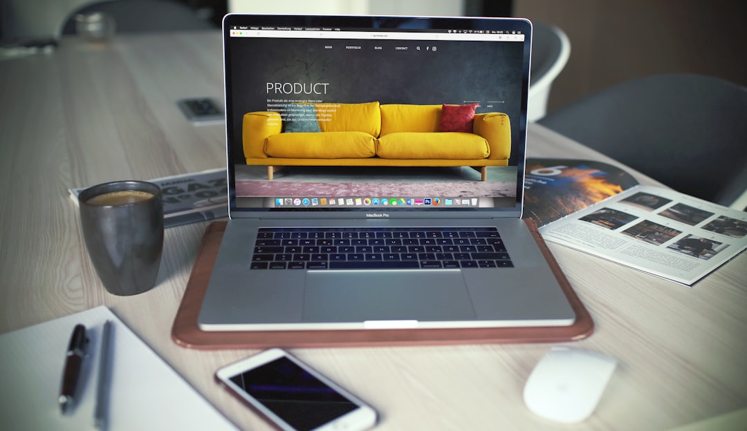 Warum Ihre Website kein Flyer ist: Die Kraft der „lebendigen“ Homepage