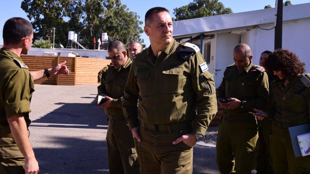 מדוע להבליט מעל דפי העיתון תכניות עבודה של צה"ל?