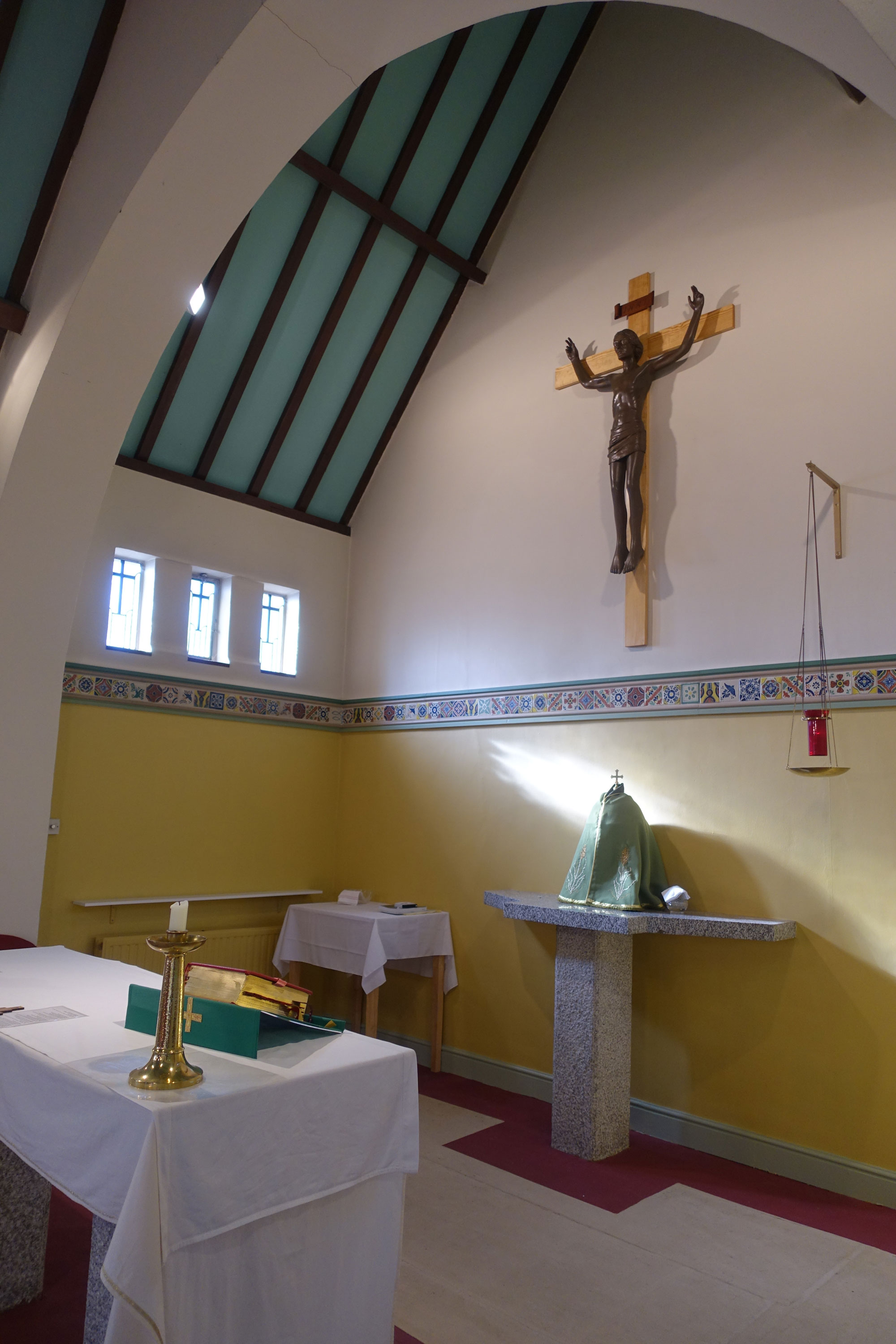 Church Interior – photo 3
