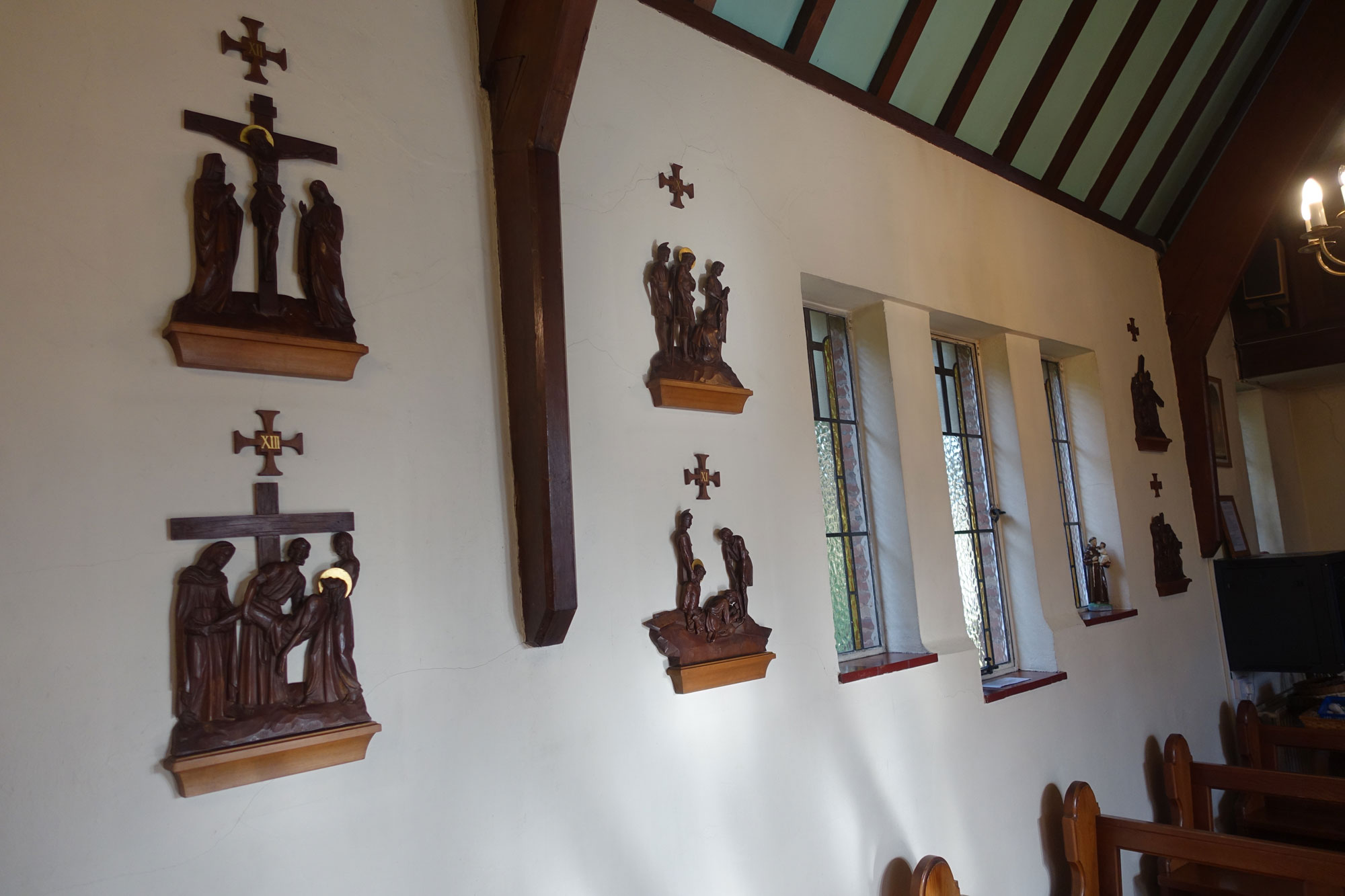 Church Interior – photo 4