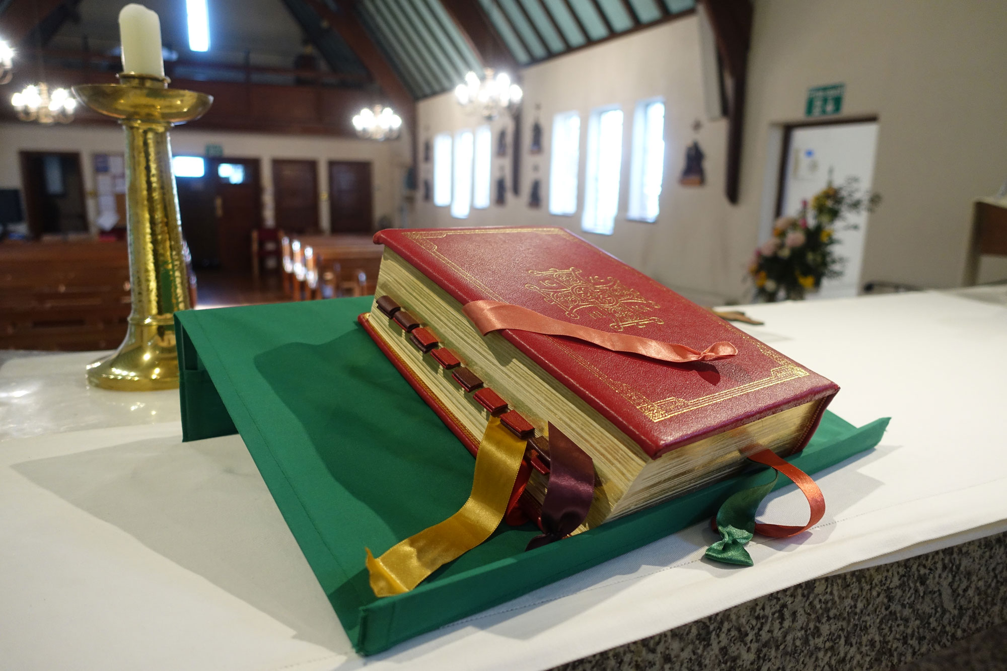 Church Interior – photo 8